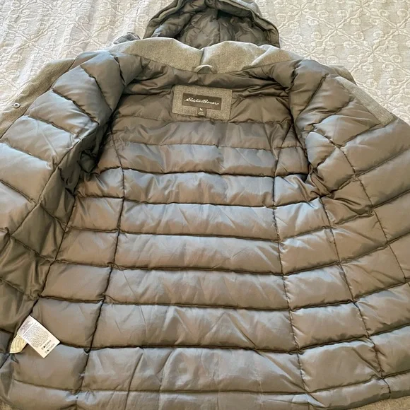 Large Eddie Bauer Grey Winter Coat - Picture 3 of 10